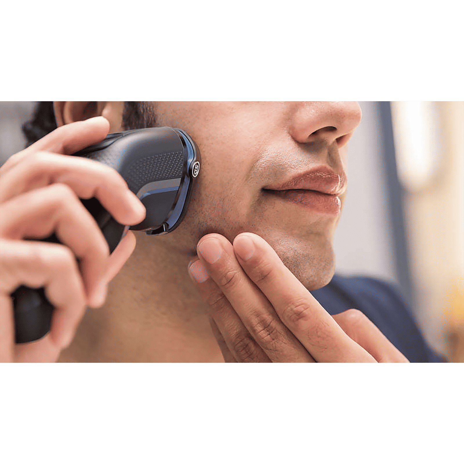 PHILIPS Series 3000 Rechargeable Cordless Shaver for Face for Men (55min Runtime, ComfortCut Blade System, Shiny Black) PHILIPS Series 3000 Rechargeable Cordless Shaver for Face for Men (55min Runtime, ComfortCut Blade System, Shiny Black)_5