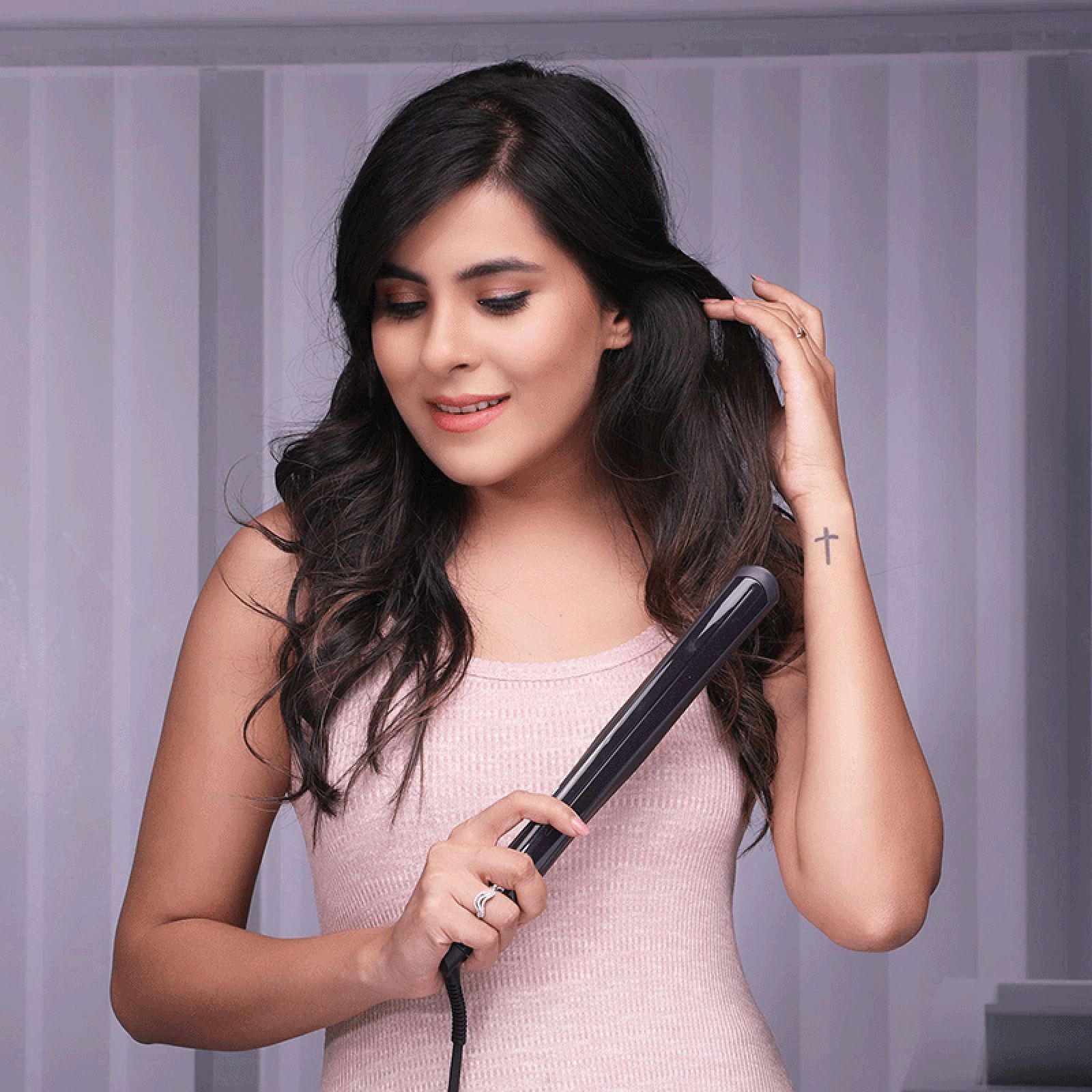 BaByliss Hair Straightener with Advanced Heating Technology (Diamond Ceramic Plate, Black)_9