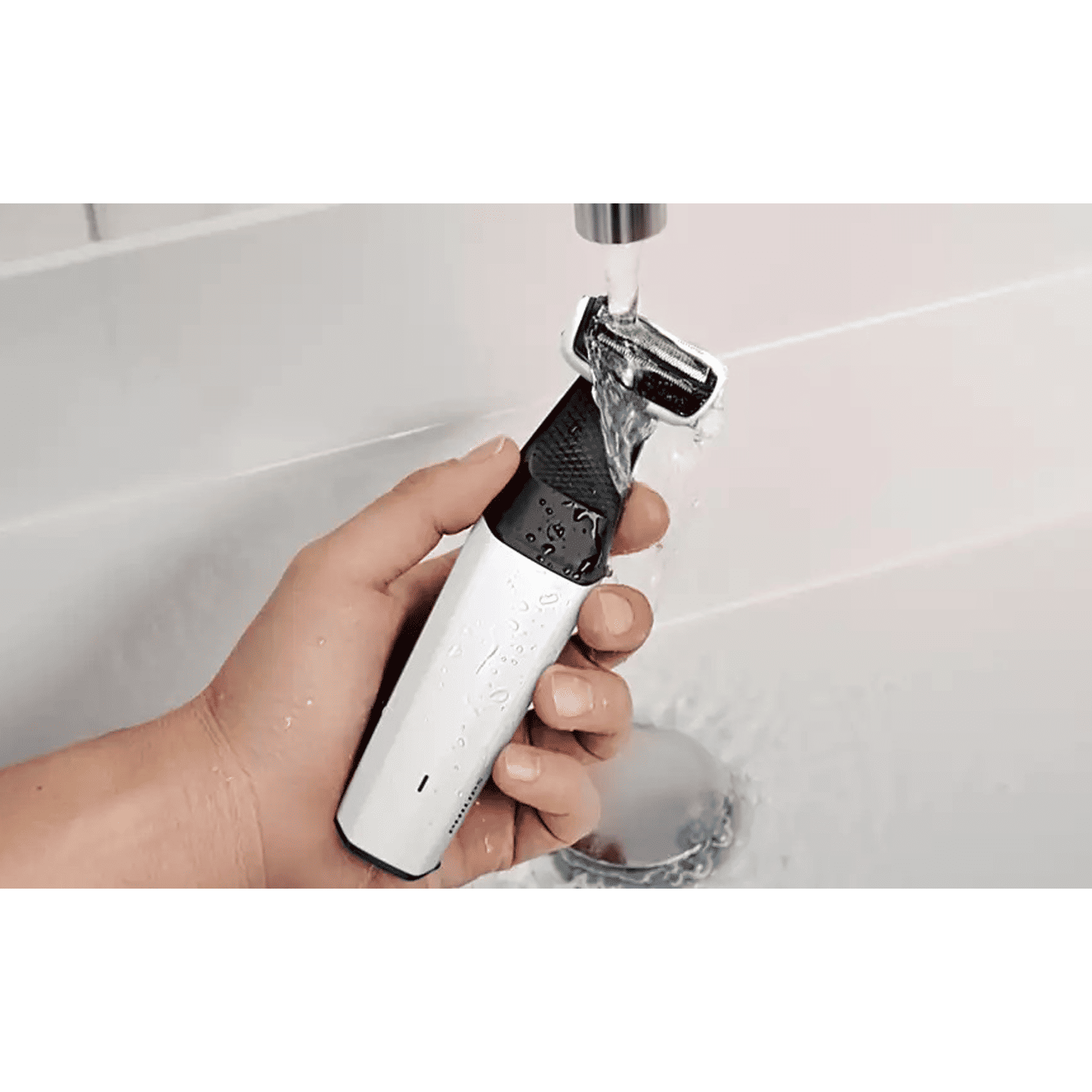 PHILIPS Series 3000 Rechargeable Cordless Body Groomer for Face & Body for Men (40min Runtime, Showerproof, White)_8