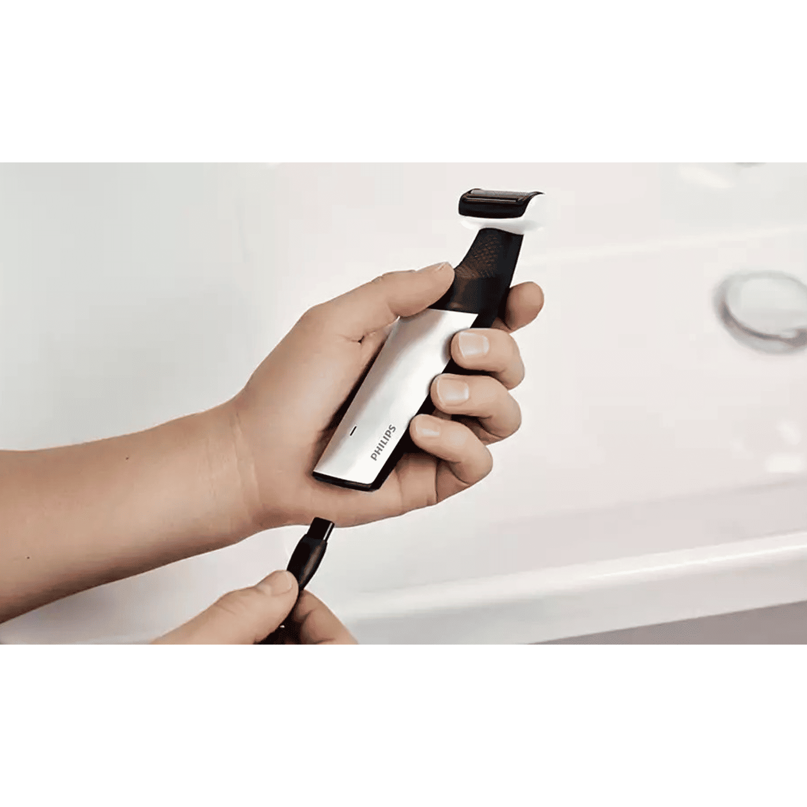 PHILIPS Series 3000 Rechargeable Cordless Body Groomer for Face & Body for Men (40min Runtime, Showerproof, White)_9