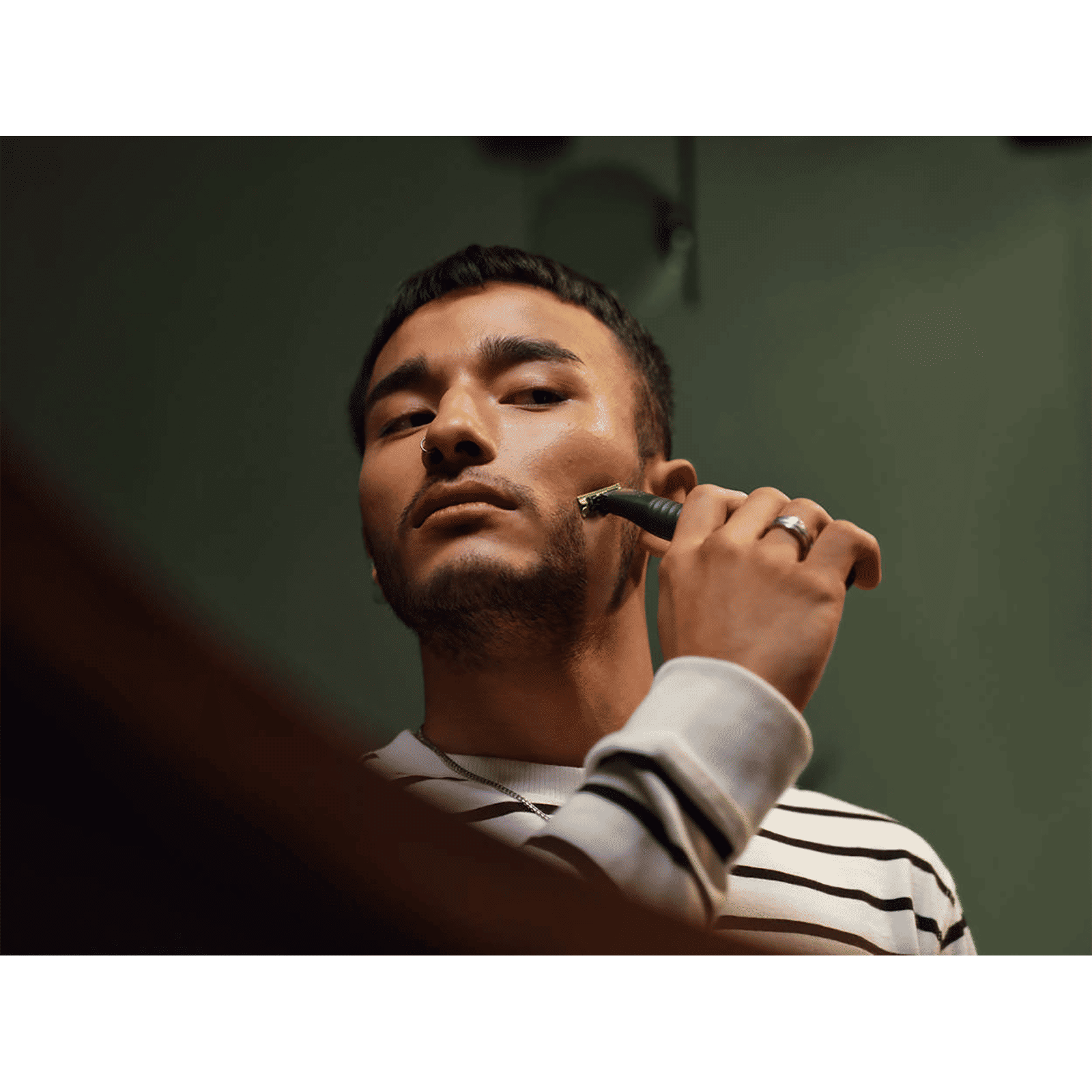 PHILIPS OneBlade Rechargeable Cordless Wet & Dry Trimmer for Beard & Moustache with 3 Length Settings for Men (30min Runtime, IPX7 Waterproof, Charcoal Gray) PHILIPS OneBlade Rechargeable Cordless Wet & Dry Trimmer for Beard & Moustache with 3 Length Settings for Men (30min Runtime, IPX7 Waterproof, Charcoal Gray)_6