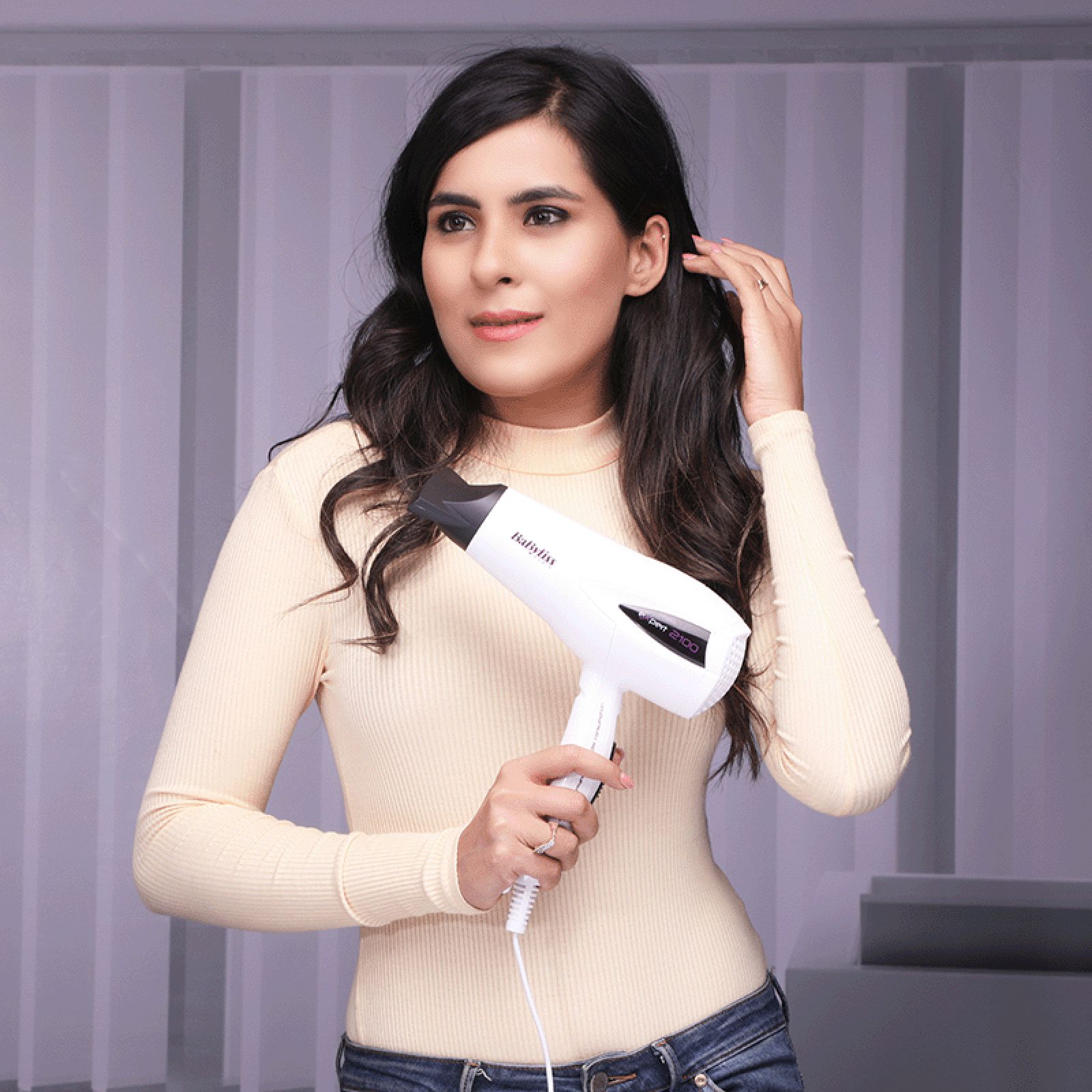 BaByliss D322WE Hair Dryer with 2 Heat Settings (Adjustable Diffuser, White)_8