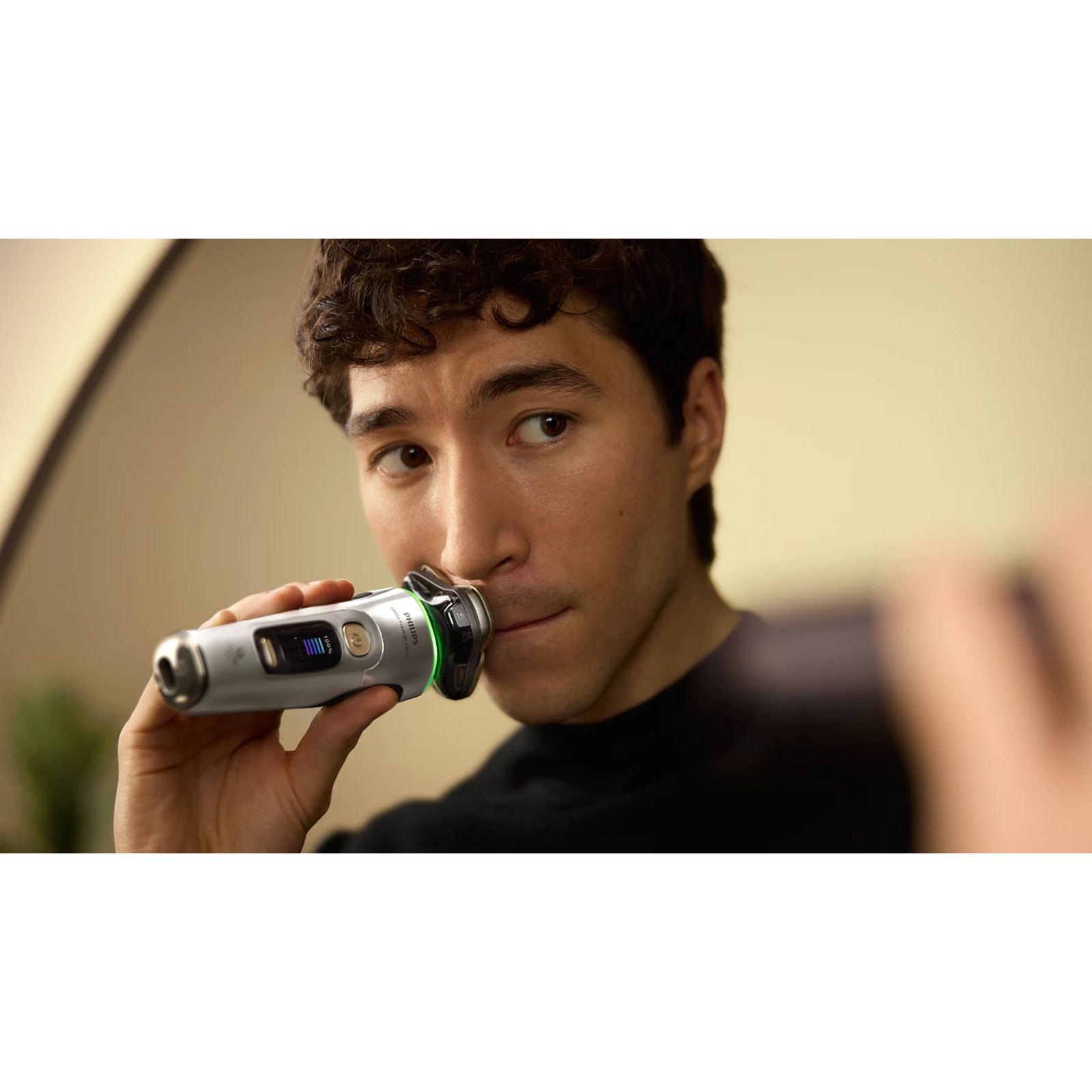 Philips i9000 Prestige Ultra Rechargeable Cordless Electric Shaver for Face & Neck for Men (60mins Runtime, Skin IQ Pro Technology, Chrome) Philips i9000 Prestige Ultra Rechargeable Cordless Electric Shaver for Face & Neck for Men (60mins Runtime, Skin IQ Pro Technology, Chrome)_19