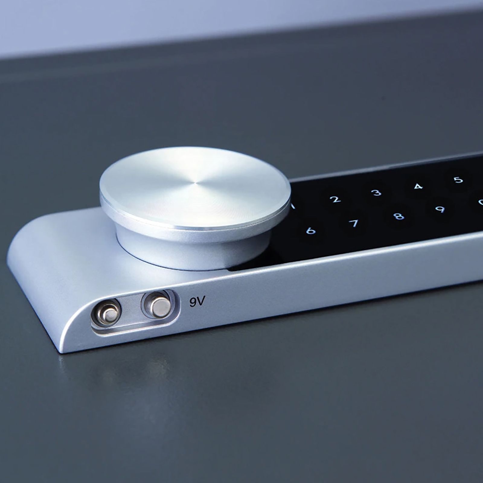 Yale 25.3 Litres Digital Safety Locker (1 Shelve, YFM/420/FG2, Black) Yale 25.3 Litres Digital Safety Locker (1 Shelve, YFM/420/FG2, Black)_8