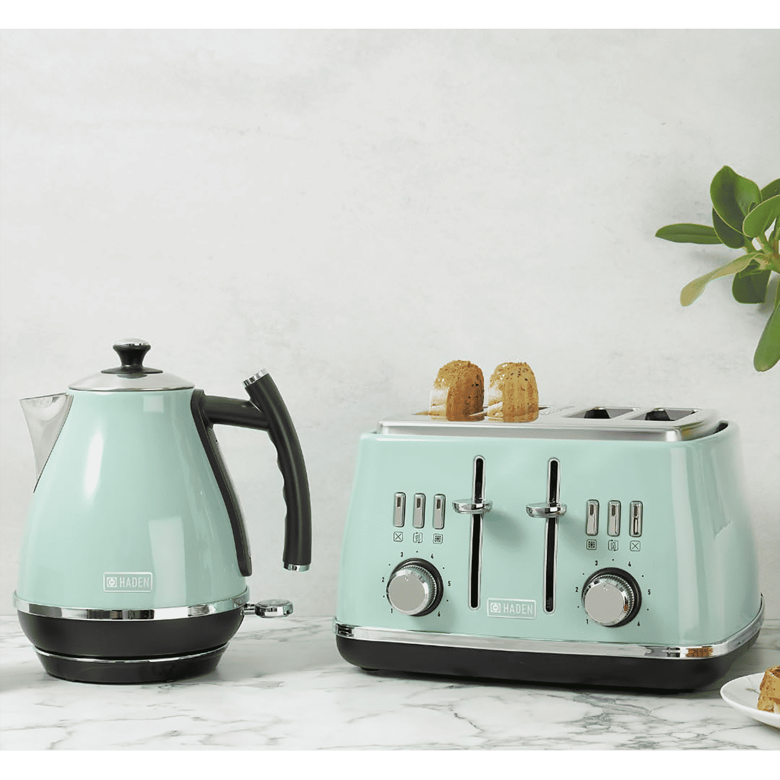HADEN Cotswold 3000 Watt 1.7 Litre Electric Kettle with Auto Shut Off (Sage Green)_19