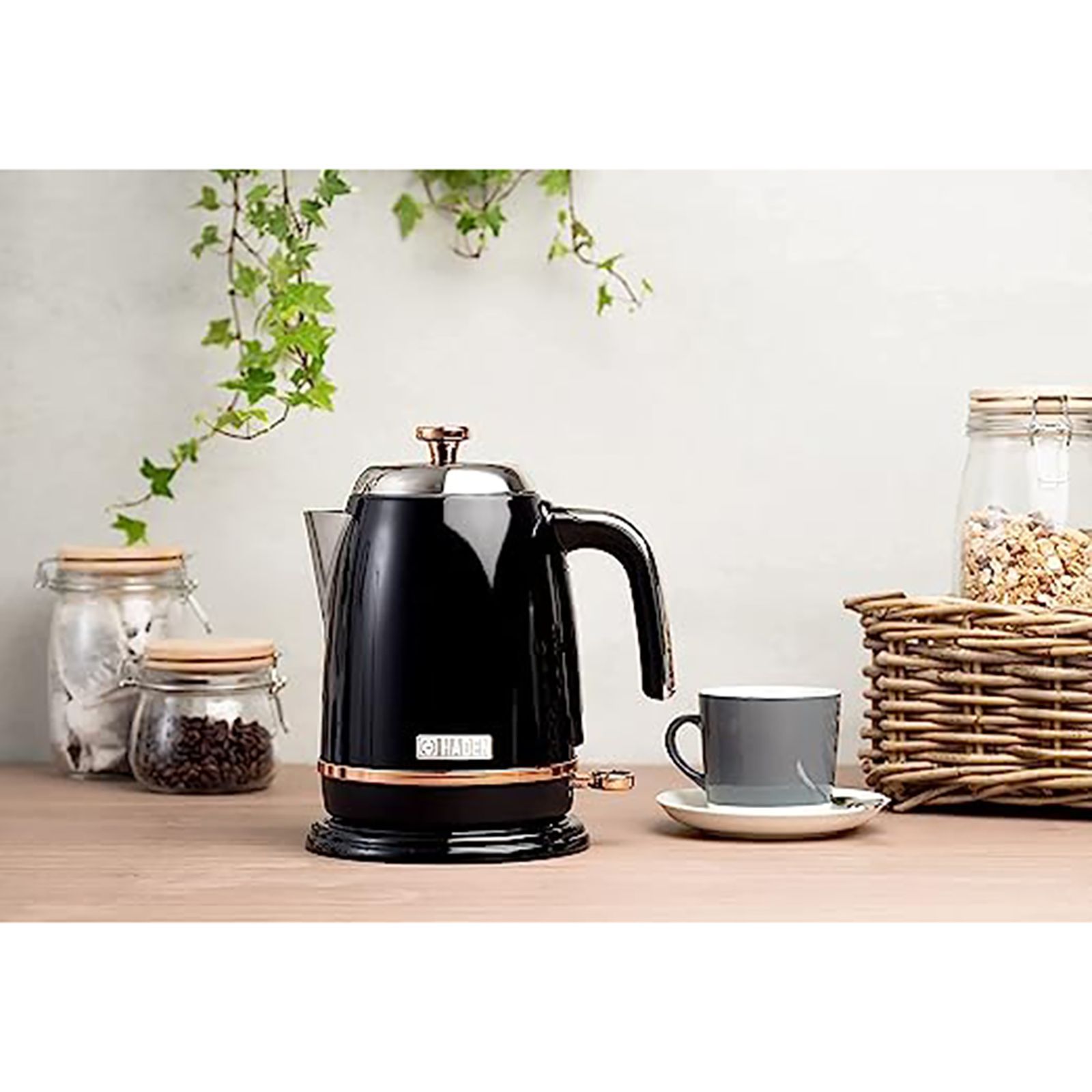 HADEN Salcombe 1000 Watt 1.7 Litre Electric Kettle with Auto Shut Off (Black)_14