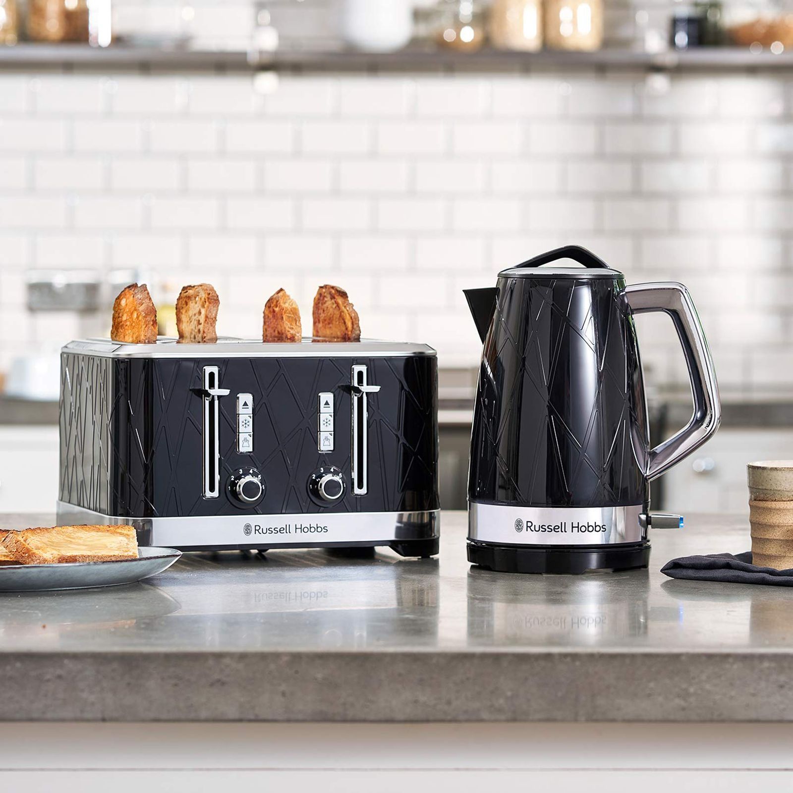 Russell Hobbs Structure 2400 Watt 1.7 Litre Electric Kettle with Blue Indicator Illumination  (Black)_14