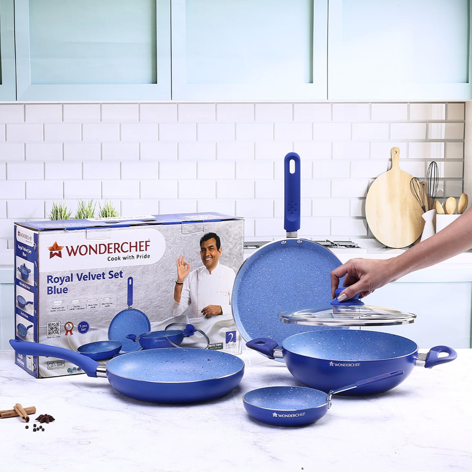 WONDERCHEF Royal Velvet 5 Pcs Non Stick Aluminium Cookware Set (Induction Compatible, Even Heat Distribution, Blue) WONDERCHEF Royal Velvet 5 Pcs Non Stick Aluminium Cookware Set (Induction Compatible, Even Heat Distribution, Blue)_8