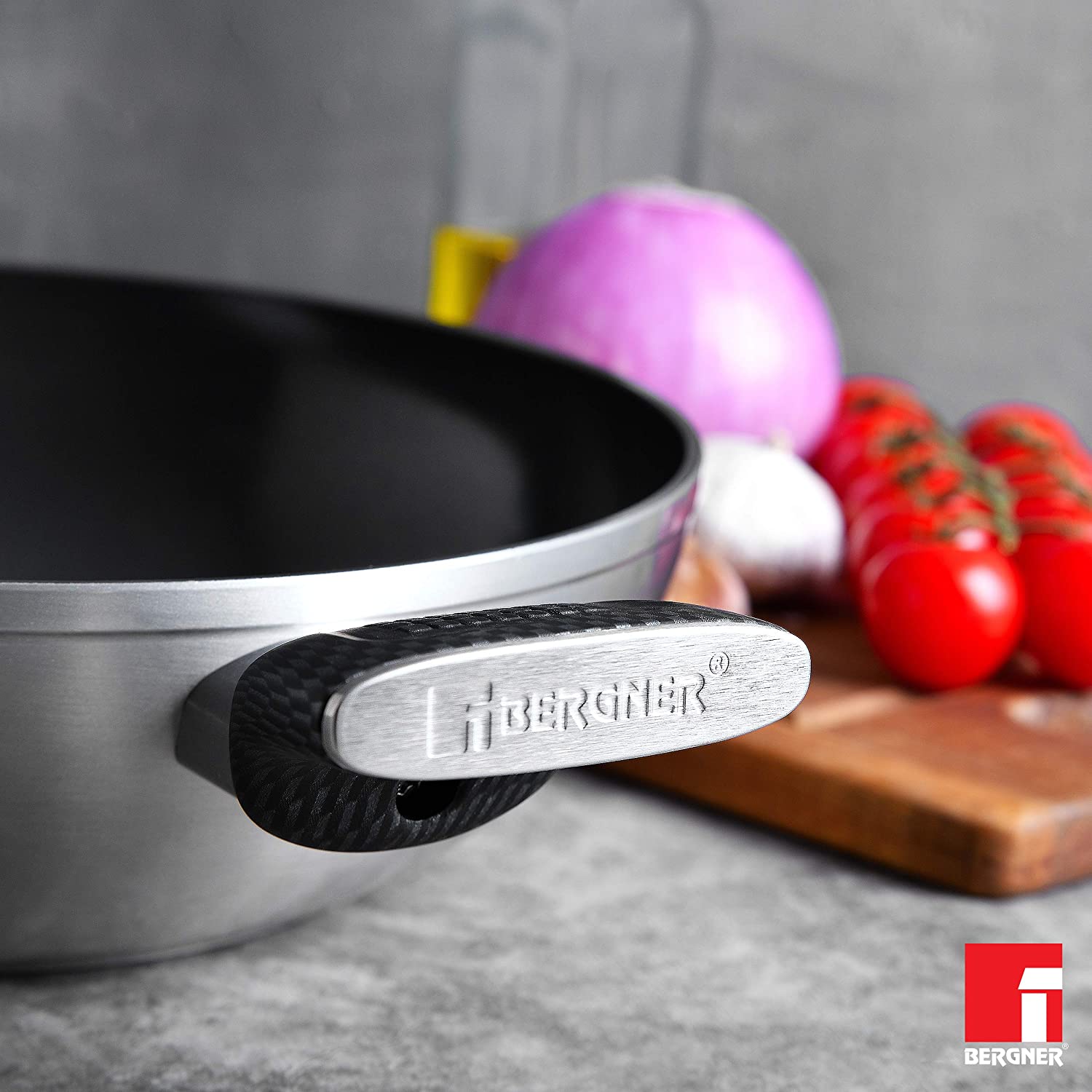 BERGNER Carbon TT 3.5L Non Stick Aluminium Kadhai with Tempered Glass Lid (Induction Compatible, Dishwasher Safe, Silver) BERGNER Carbon TT 3.5L Non Stick Aluminium Kadhai with Tempered Glass Lid (Induction Compatible, Dishwasher Safe, Silver)_9