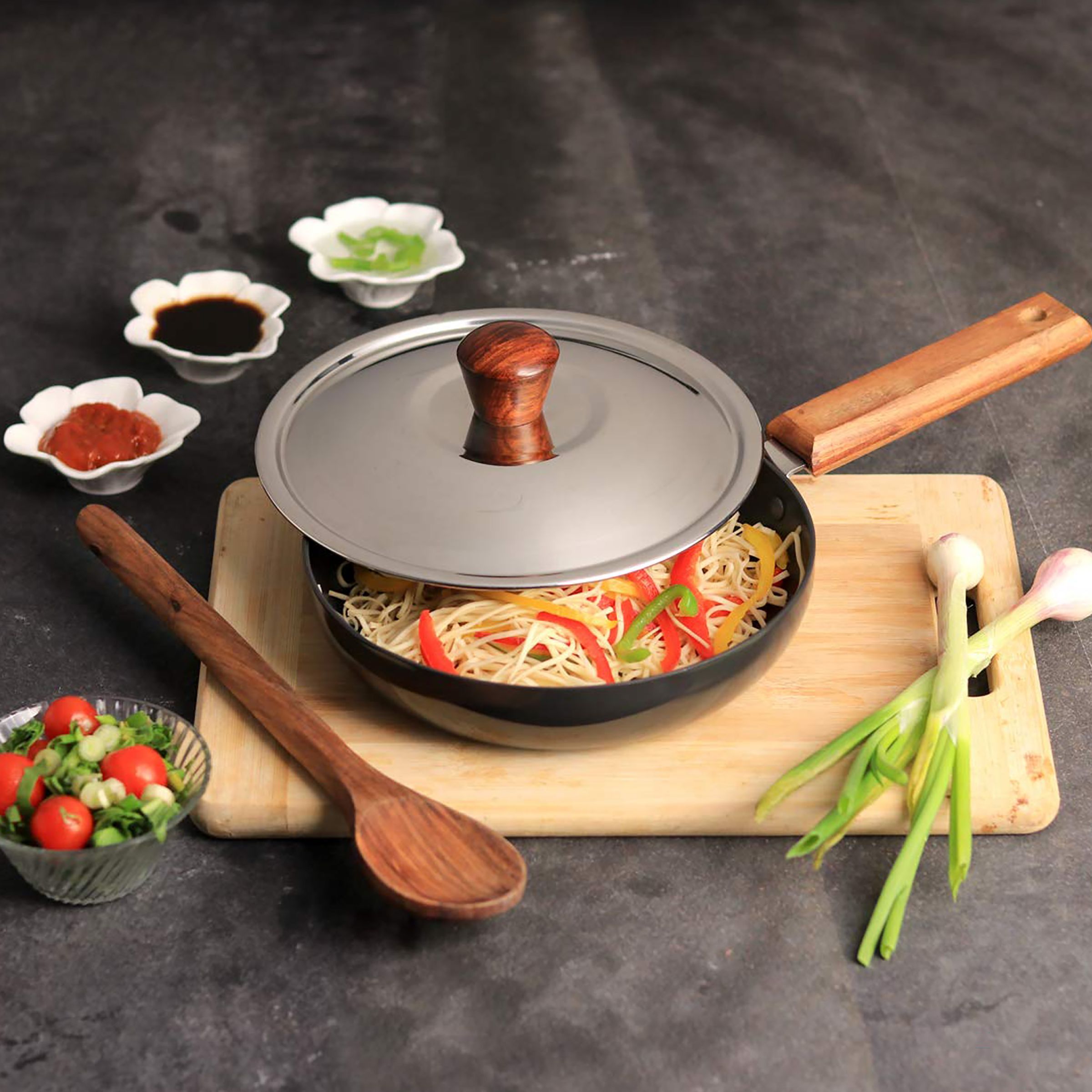 WONDERCHEF Ebony Frying Pan with Lid (Hard Anodized Coating, 63152887, Black) WONDERCHEF Ebony Frying Pan with Lid (Hard Anodized Coating, 63152887, Black)_10