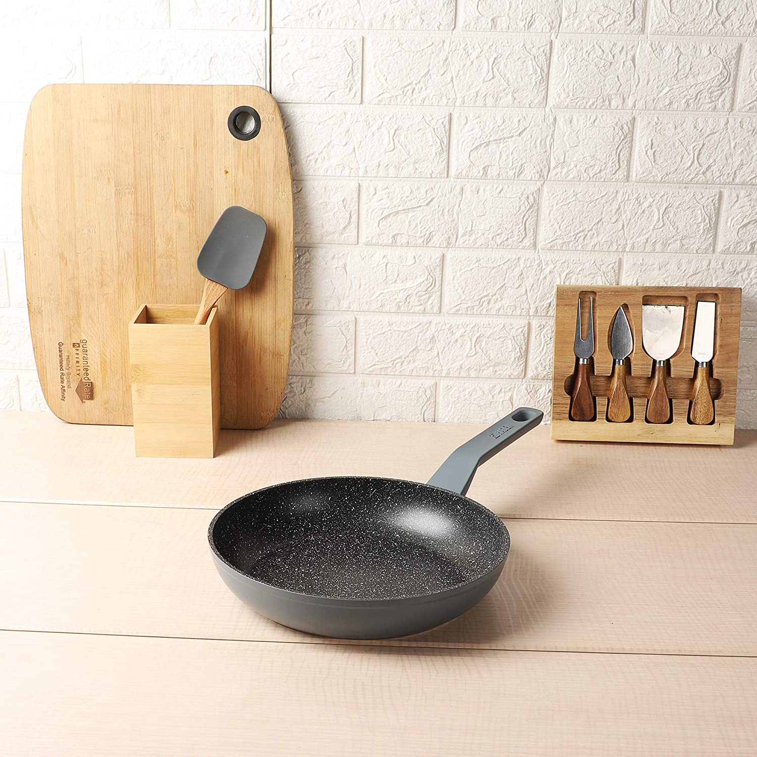 sabichi Haden Perth 900ml Non Stick Aluminium Pan (Induction Compatible, Dishwasher Safe, Black)_7