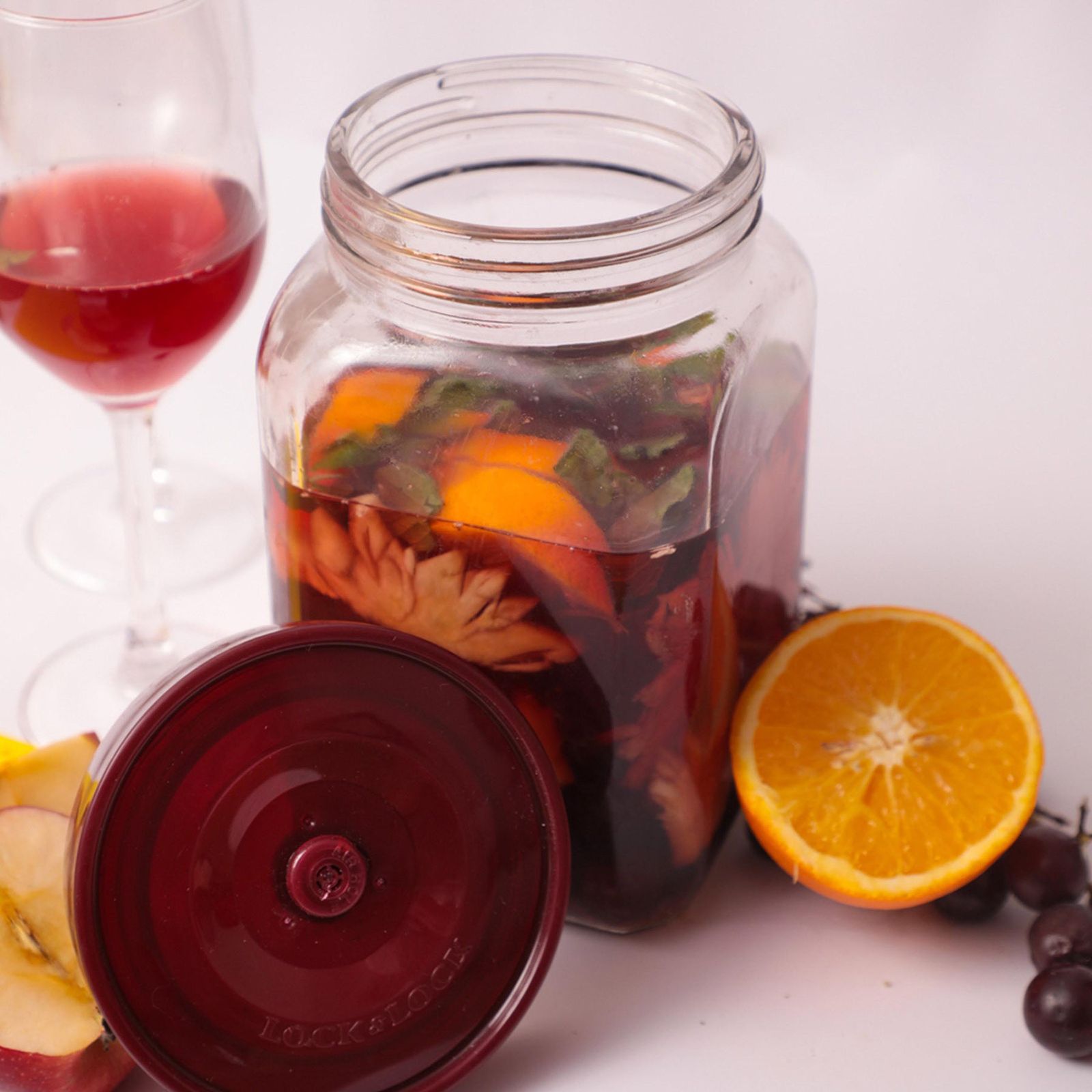 LocknLock Shum 1.5 Litres Square Glass Storage Container (Breathing Valve, LLG552, Transparent)_13