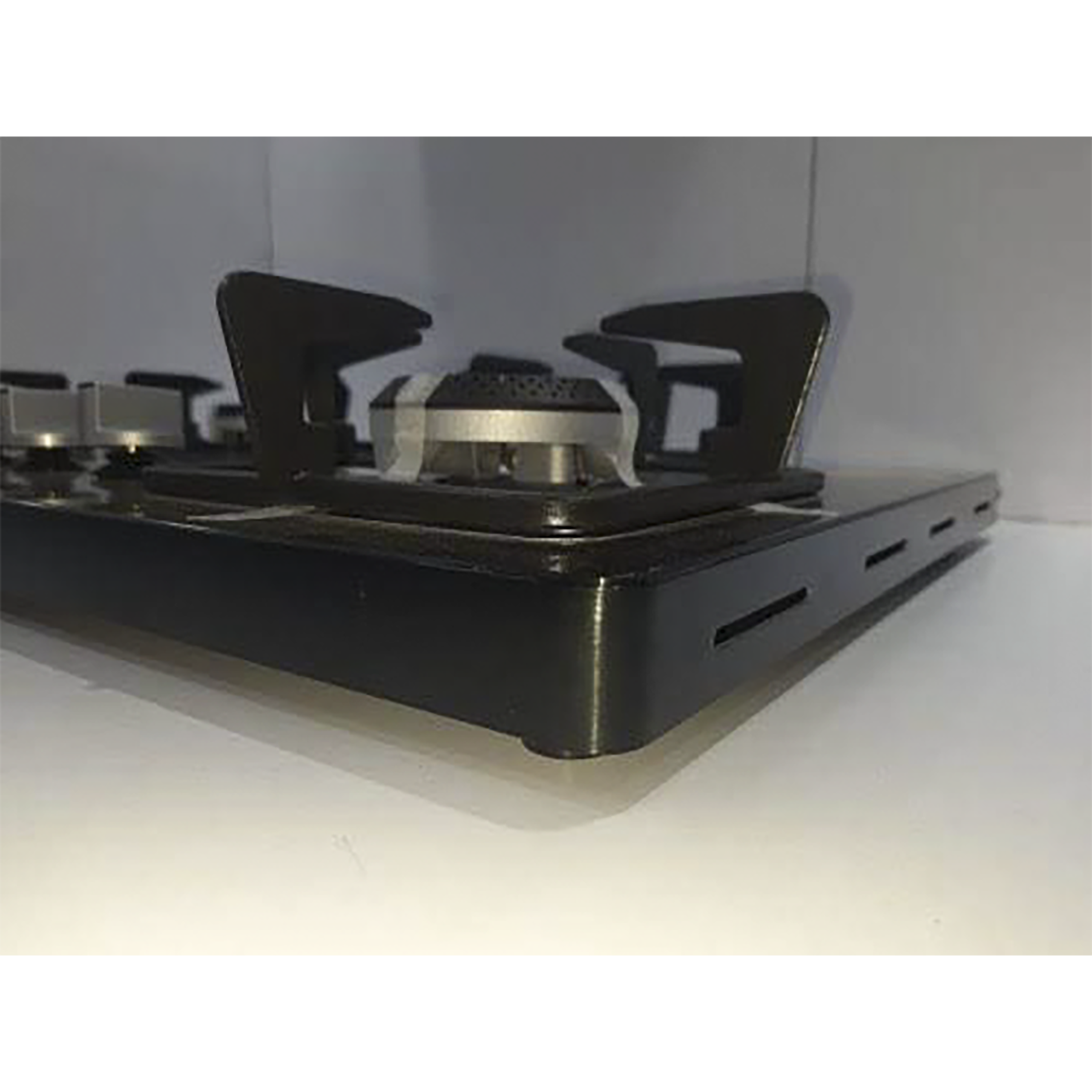 Hindware Rosia Toughened Glass Top 3 Burner Automatic Electric Hob (Ergonomic Bakelite Knob, Black)_4