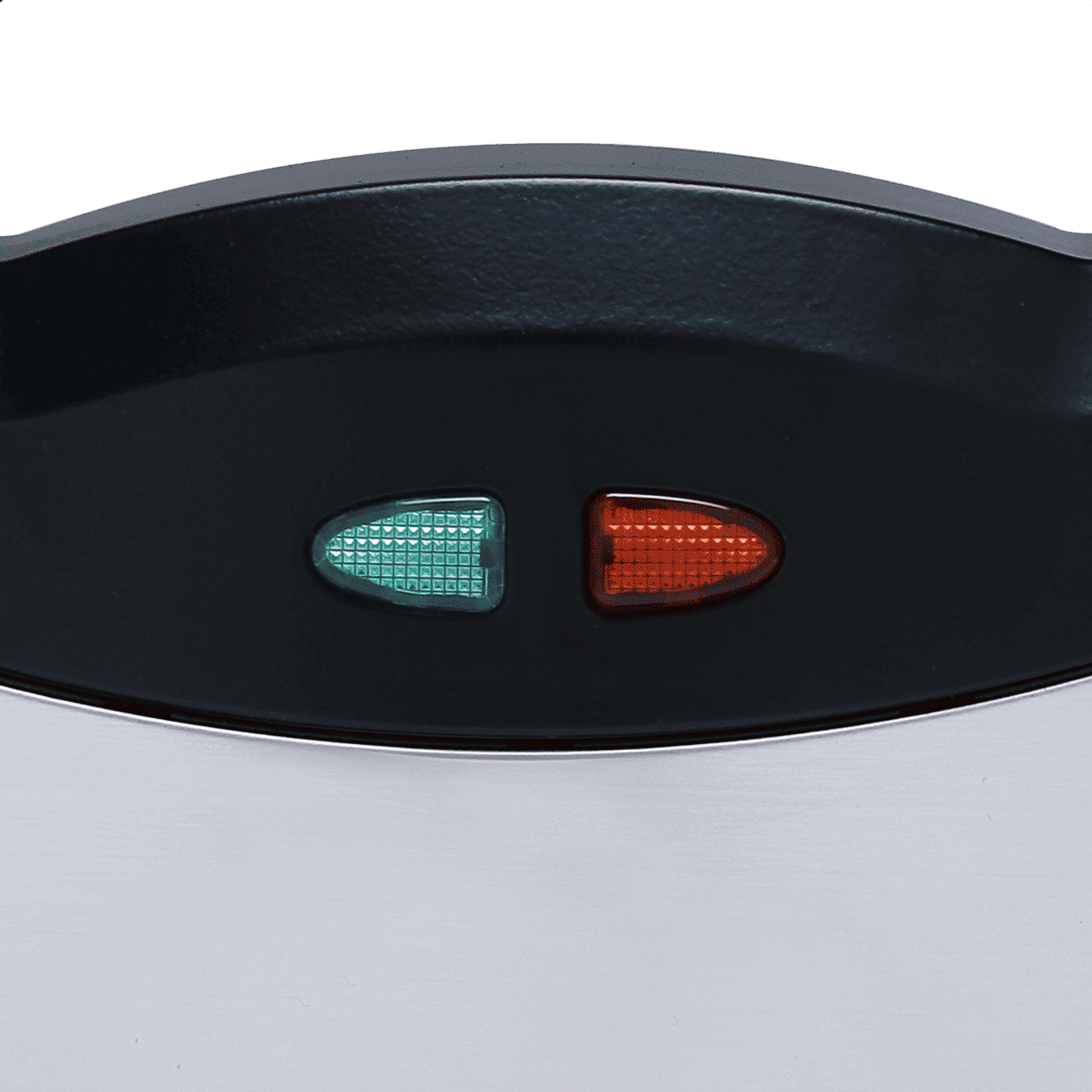 Croma 750W 2 Slice Sandwich Maker with Cool Touch Handle (Black)_4