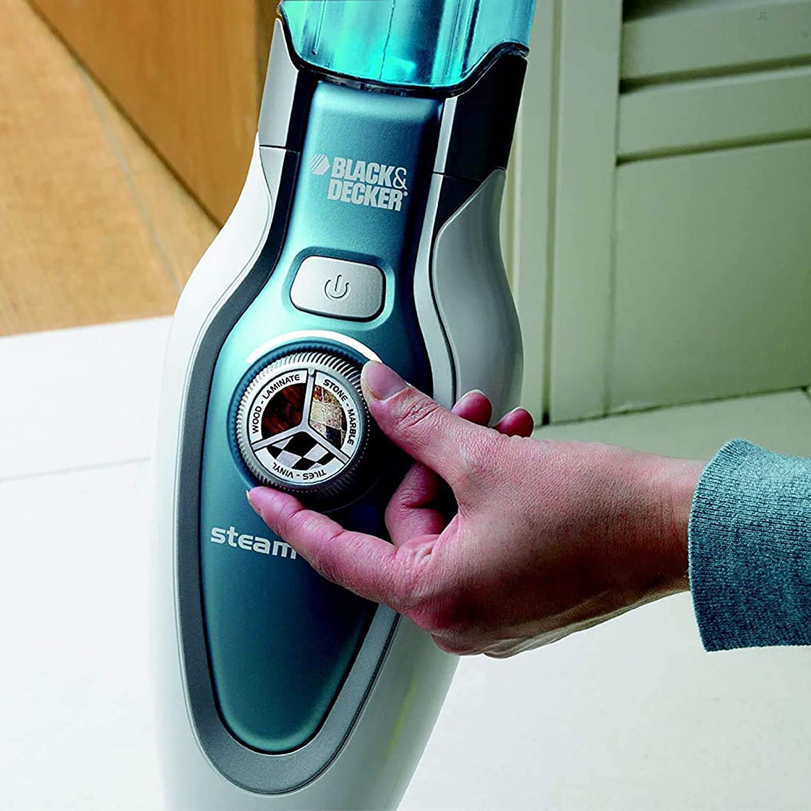 BLACK+DECKER 1600 Watts Steam Mop (0.46 Litres Tank, FSM1620-B1, White)_13