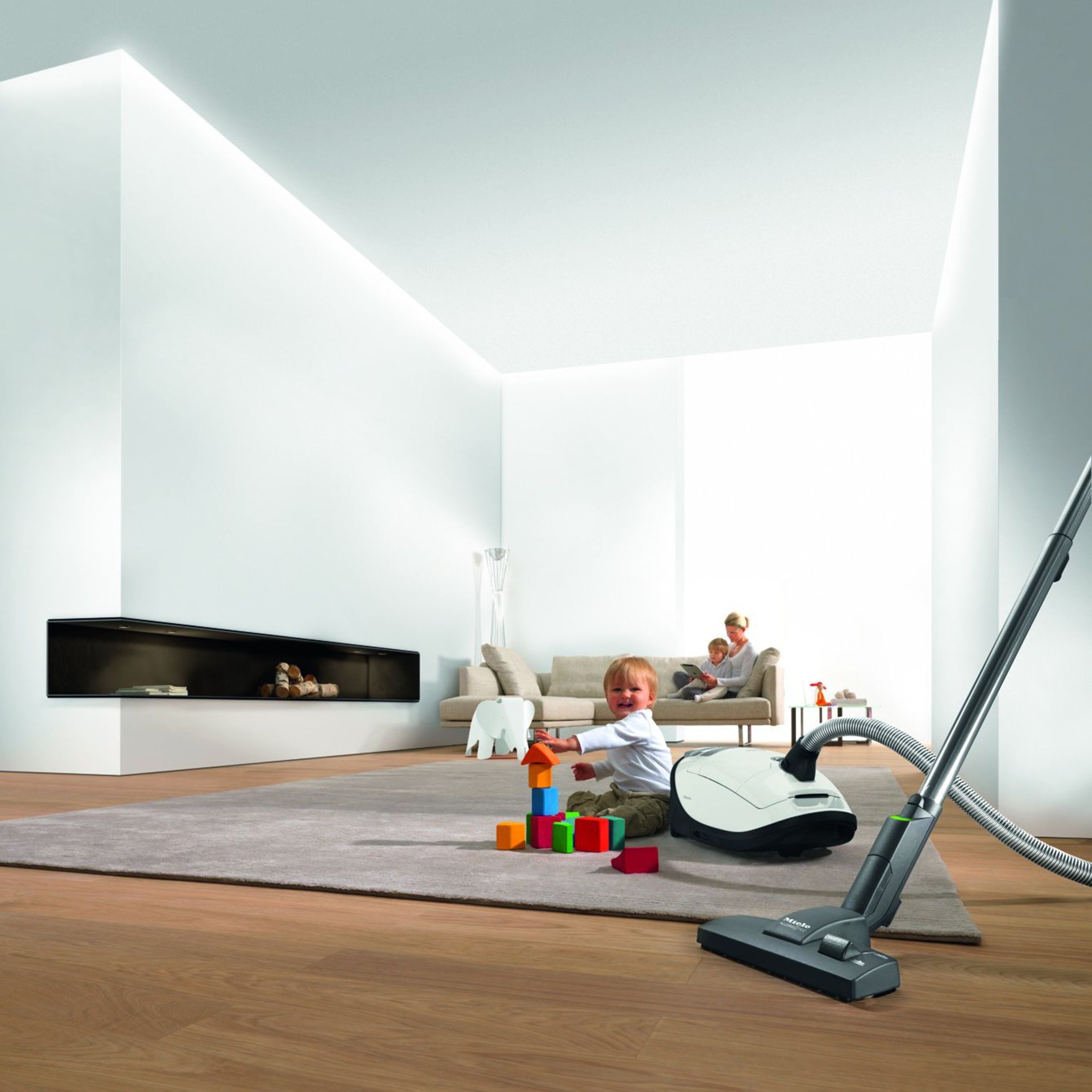 Miele Complete C3 Allergy 2000W Dry Vacuum Cleaner with HyClean GN Dust Tank (Illuminated Power Indicator, Lotus White)_9