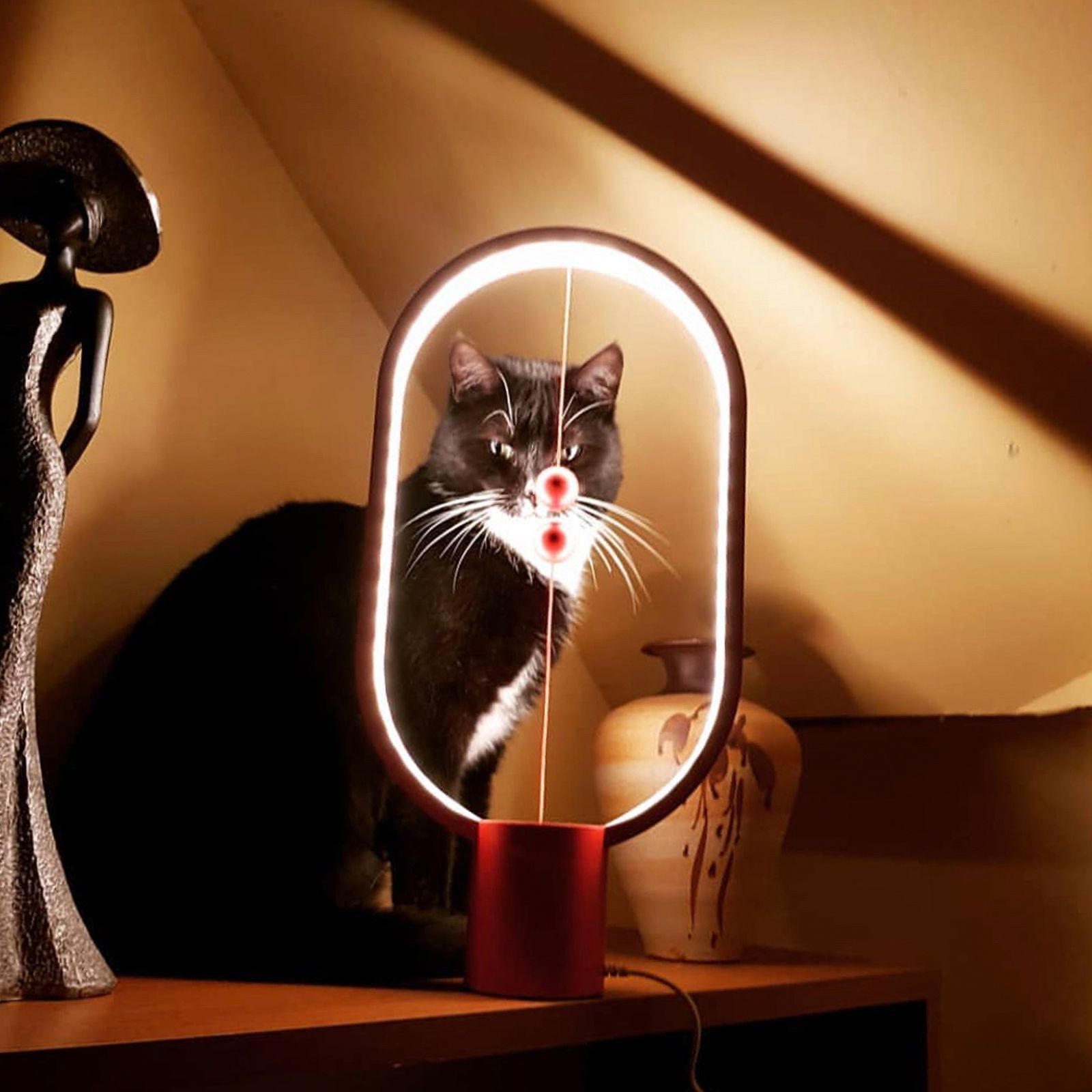 DesignNest Heng Balance 5 Watts LED Table Lamp (249 Lumens, 20000 Hours Life Span, DH0075RD/HBLEUC, Red)_4