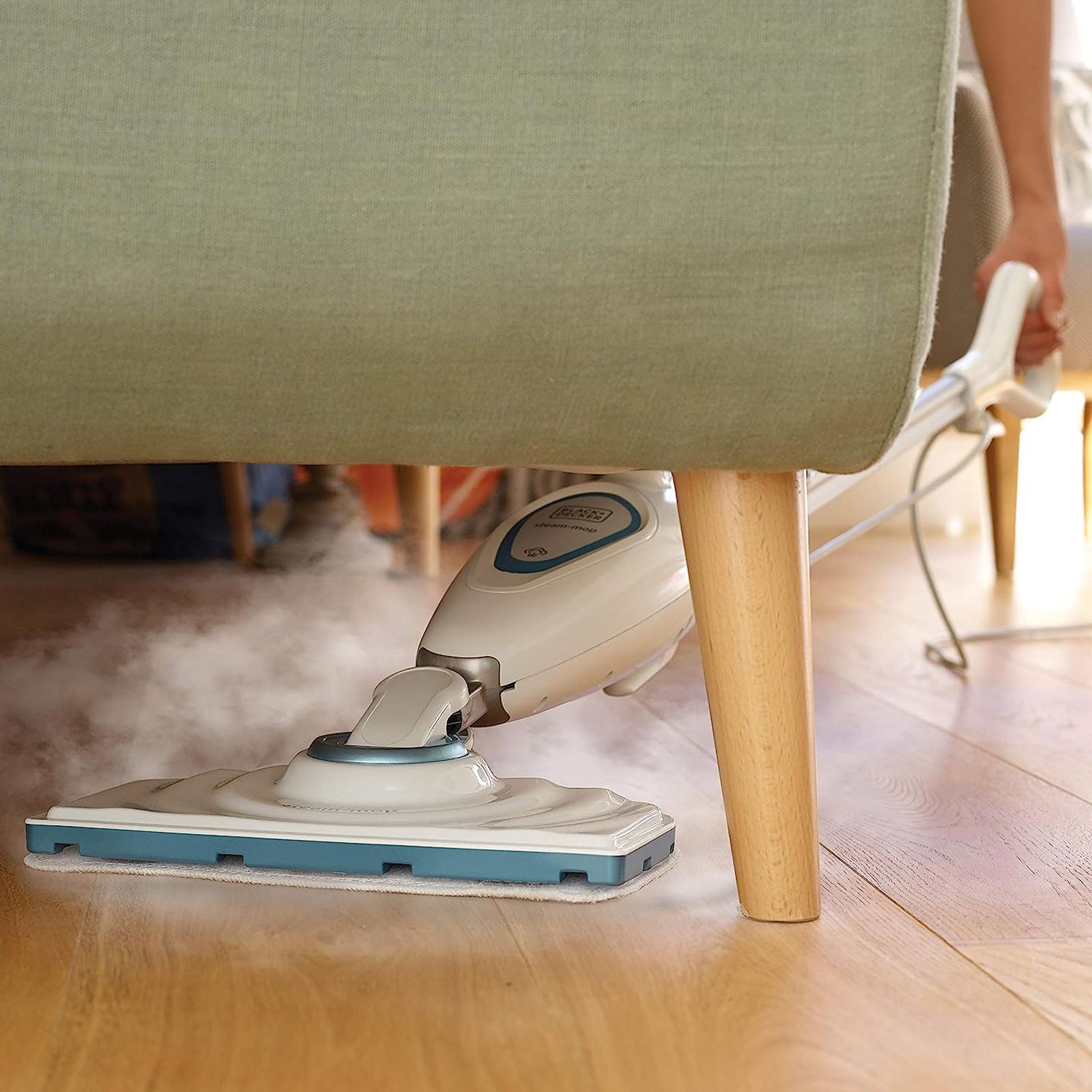 BLACK+DECKER 1300 Watts Steam Mop Cleaner (FSM1605-B1, White and Blue)_4