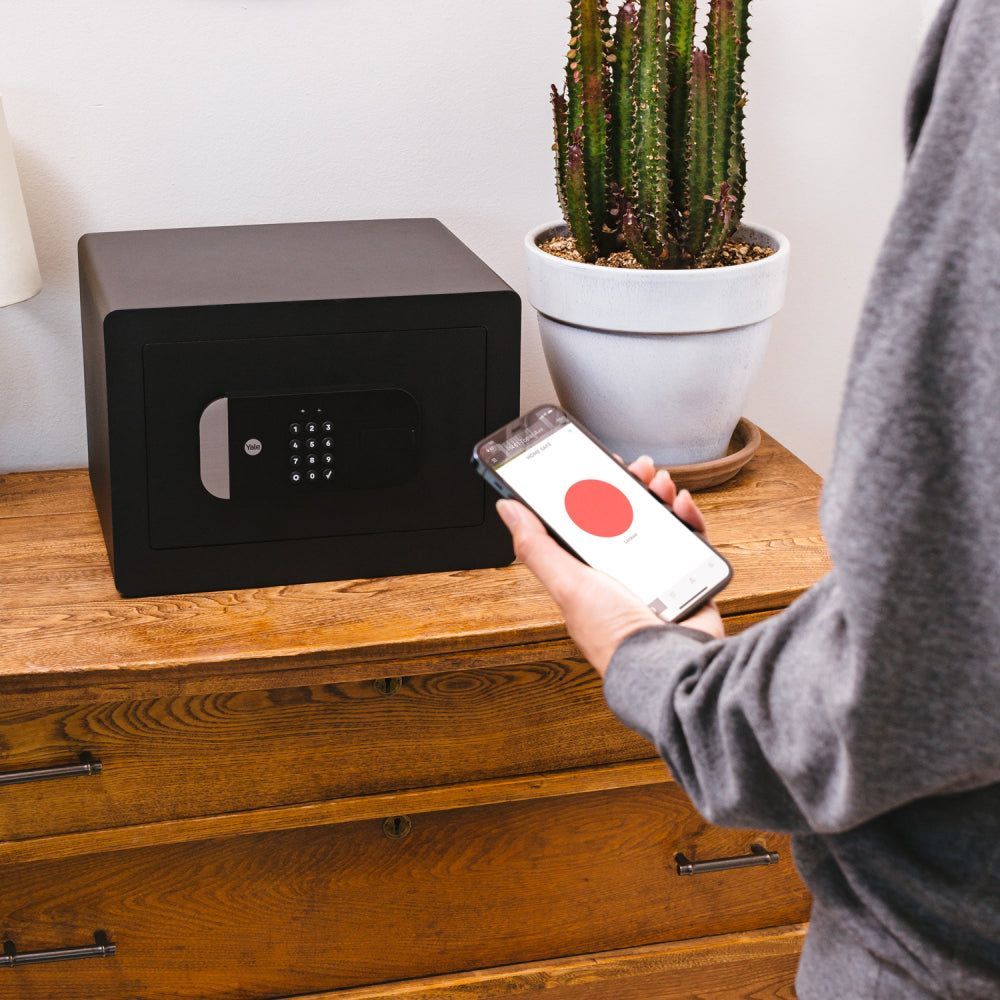 Yale 18.6 Litres Digital Safety Locker (2 Shelves, YSS/250/EB1, Black) Yale 18.6 Litres Digital Safety Locker (2 Shelves, YSS/250/EB1, Black)_8